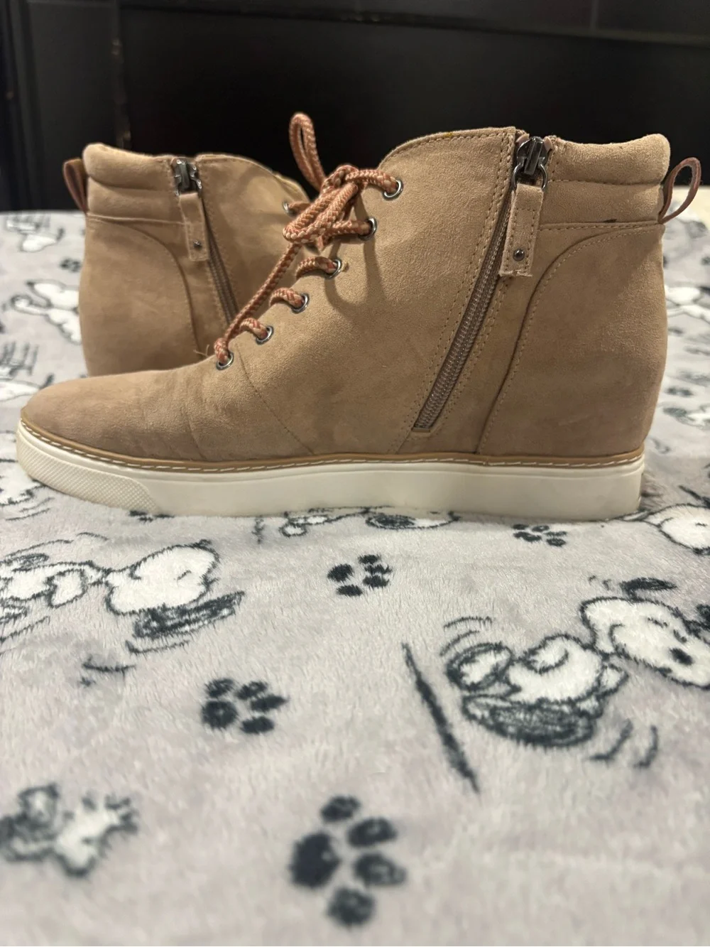 Dr. Scholl's Tan Suede Lace-Up Ankle Booties